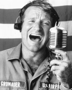 good-morning-vietnam-robin-williams-102620_383_479